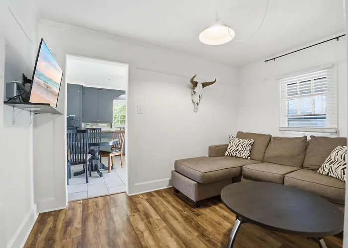 Hébergement de vacances Cozy Private Heart Of Downtown Lafayette